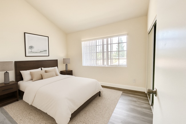 Photo - 6941 Hazeltine Ave Unidad 3