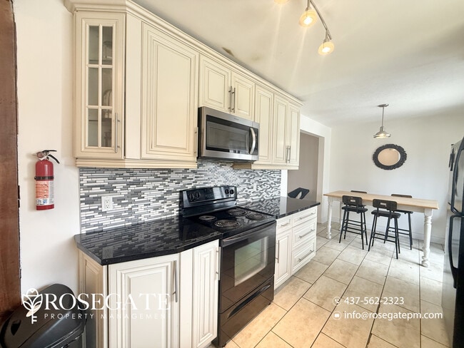 Photo - Furnished 2-Bedroom Apartment with Parking, Internet & Backyard Deck – Oshawa Unit 1