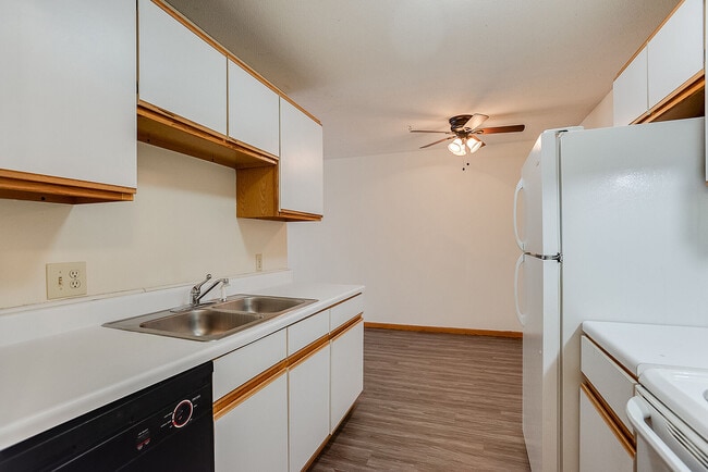 Photo - 2435 Pillsbury Ave. S.