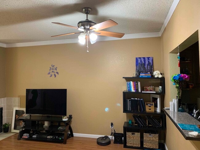 4671 Albany Cir Unit 106