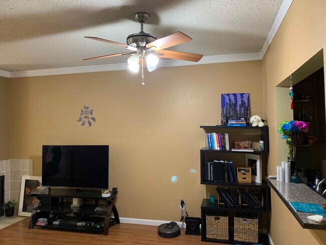 Photo - 4671 Albany Cir Unit 106