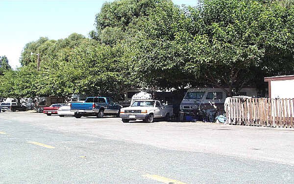 Edgewater Mobile Home Park - Edgewater Mobile Home Park