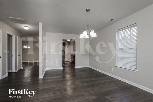 Photo - 612 Brassfield Dr