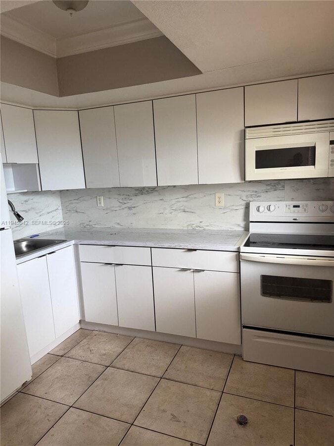 Photo - 5150 W 12th Ave Unidad 316