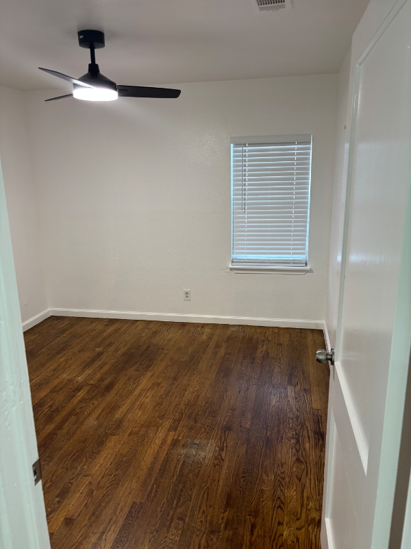 Photo - 2215 Mouser Ln