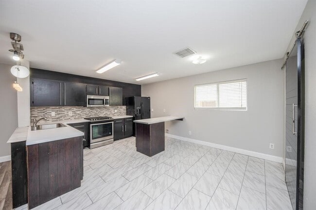 Photo - 7726 Galleon Field Ln