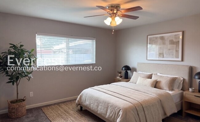 Photo - 2333 E Camino St