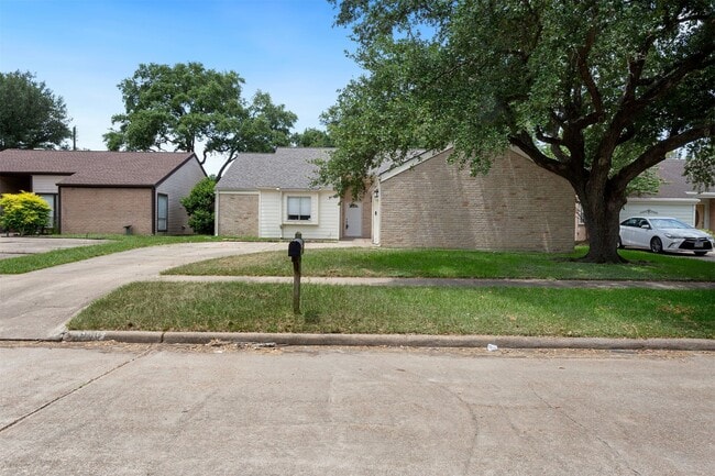 Photo - 930 Mesa Terrace Dr