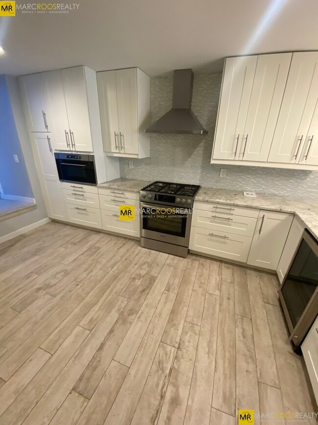 Building Photo - 469 Massachusetts Ave Unit 1