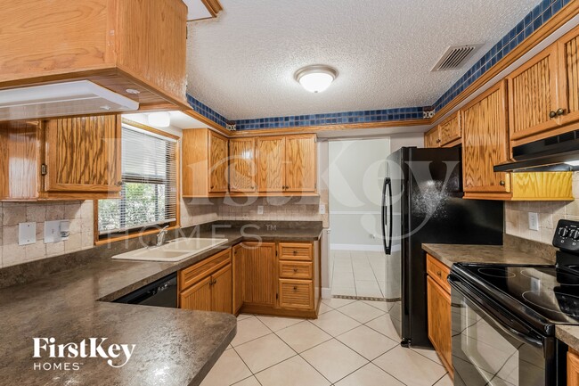 Photo - 17440 Lebanon Rd