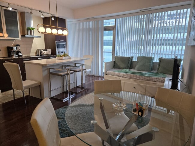 Photo - 14 York St Unit FL5-ID1347730P