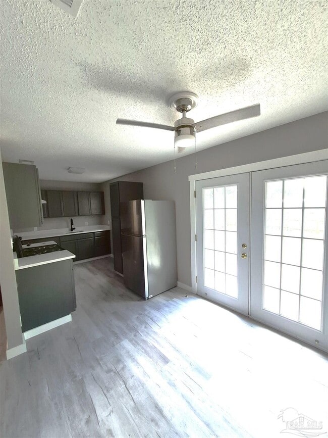 206 Shadow Lawn Ln