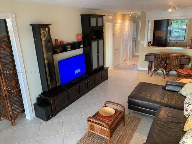 Building Photo - 5200 NW 31st Ave Unit 134 Rental