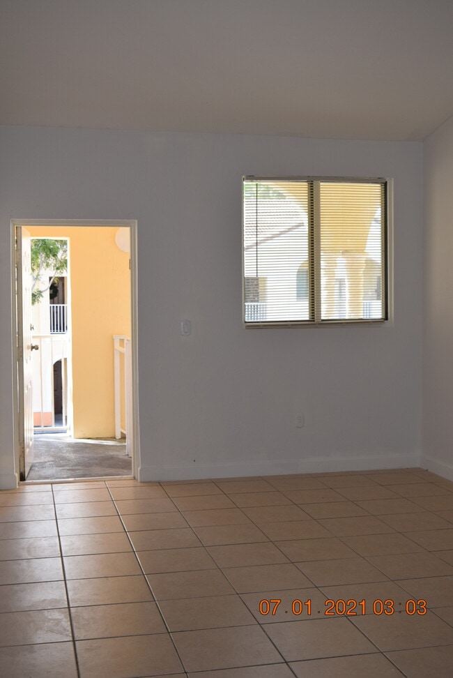 Photo - 2461 SE 16th Ter Unit 201