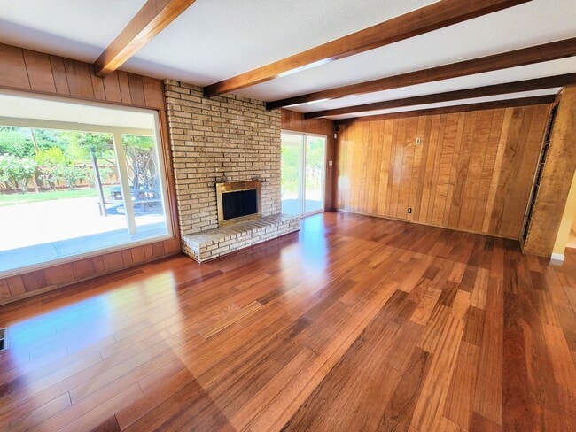 Photo - Spectacular 4 Bd/3 Ba, 2379 sf (plus separate structure ideal for office), single-family house in...