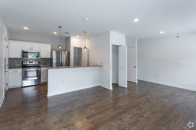Studio, 1 BA - Park City - 578 SF
