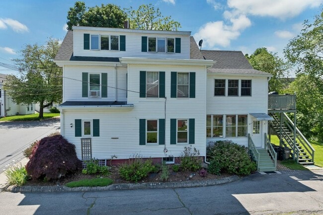 Photo - 23 Chester St Unit 1