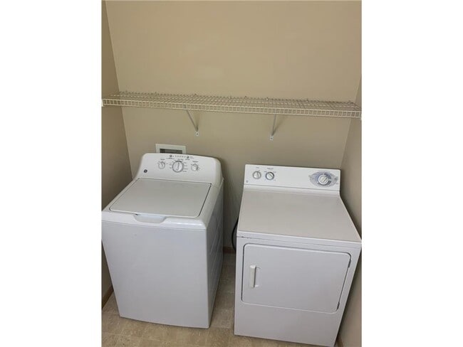 Photo - 4210 47th St S