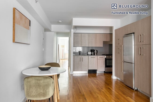 Photo - 101 W 15th St Unidad FL5-ID1224