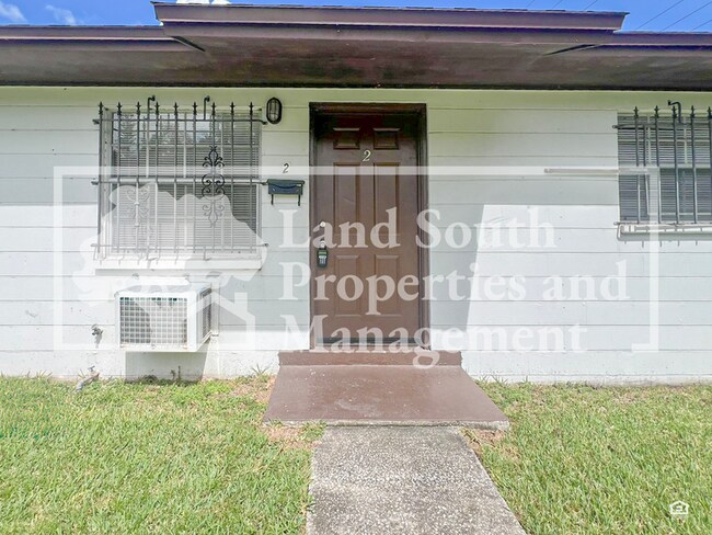 Photo - 620 N Lake Ave