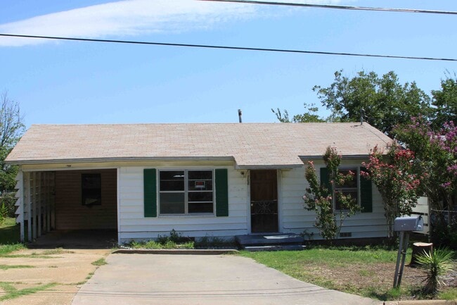 Photo - 708 N 8th Ave House