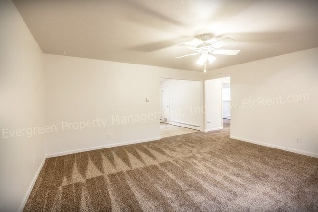 Photo - 1110 Gard Pl