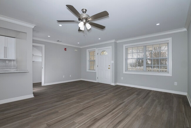 Fairfield Knolls at Farmingdale Village
