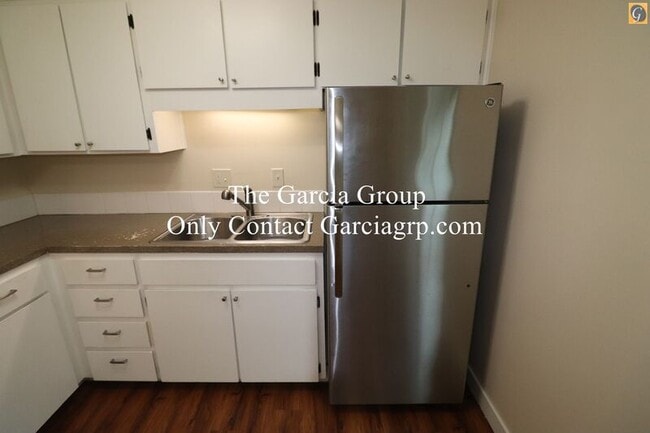 Photo - 22923 SW Pine St Unit s 1-4