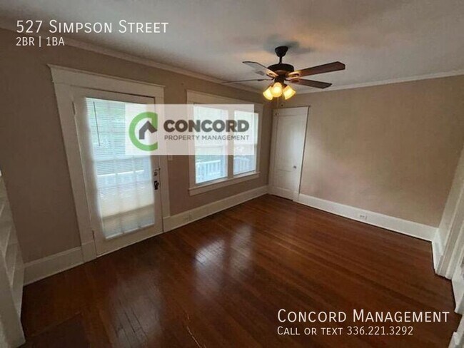 Photo - 527 Simpson St