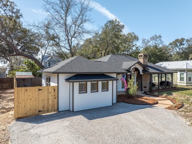 Photo - 219 Satsuma Rd