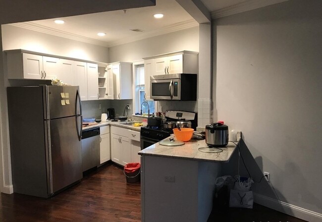 Photo - 140 Marcella St Unit 3