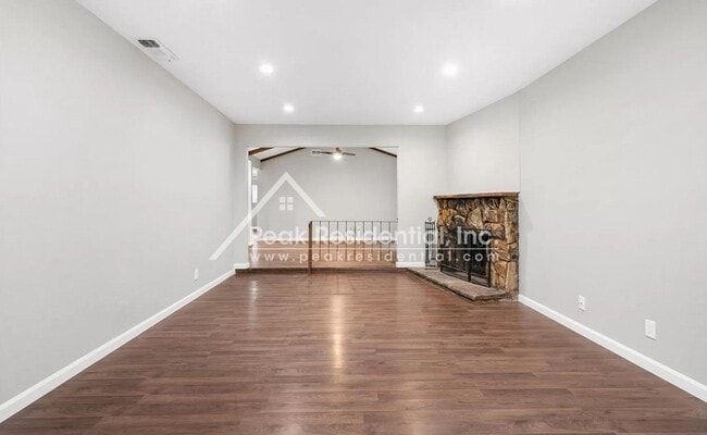 Photo - Updated 2bd/2ba Foothill Farms Duplex With 1 Car Garage