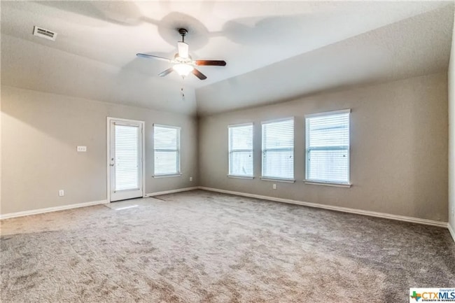 Photo - 1911 Jamie Ln
