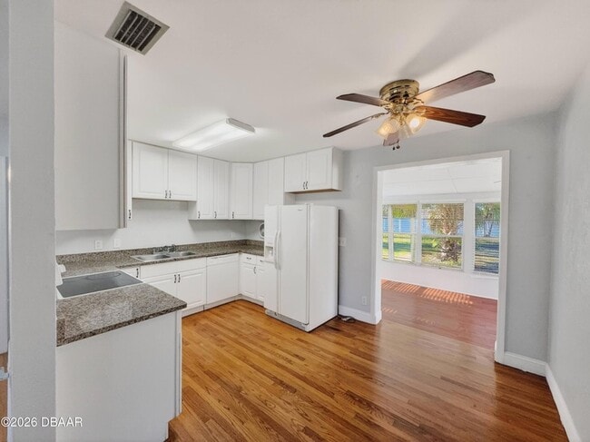 Photo - 632 Tarragona Way