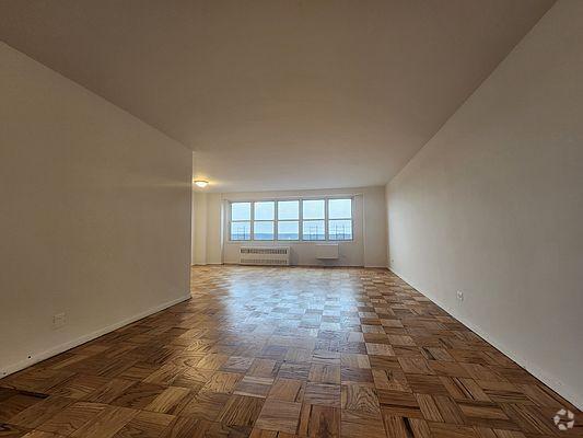 Building Photo - 1 bedroom in BRONX NY 10463 Unit 9F Rental