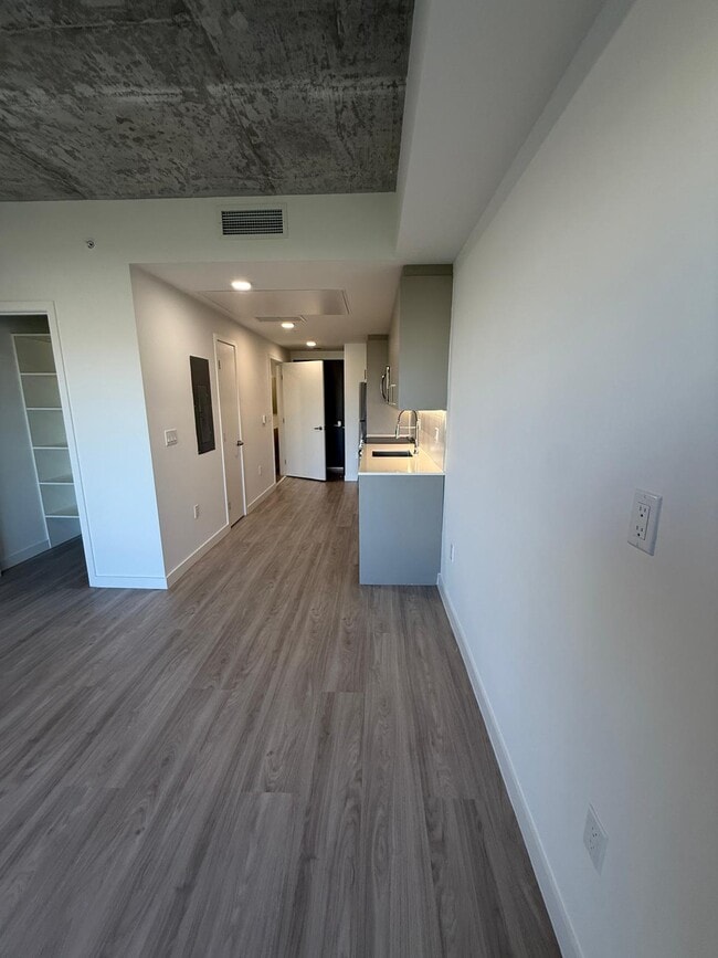 Photo - 1930 NW 1st Pl Unidad S13