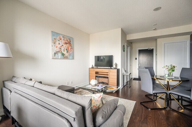 Photo - 4698 Yonge St Unit ID1345779P