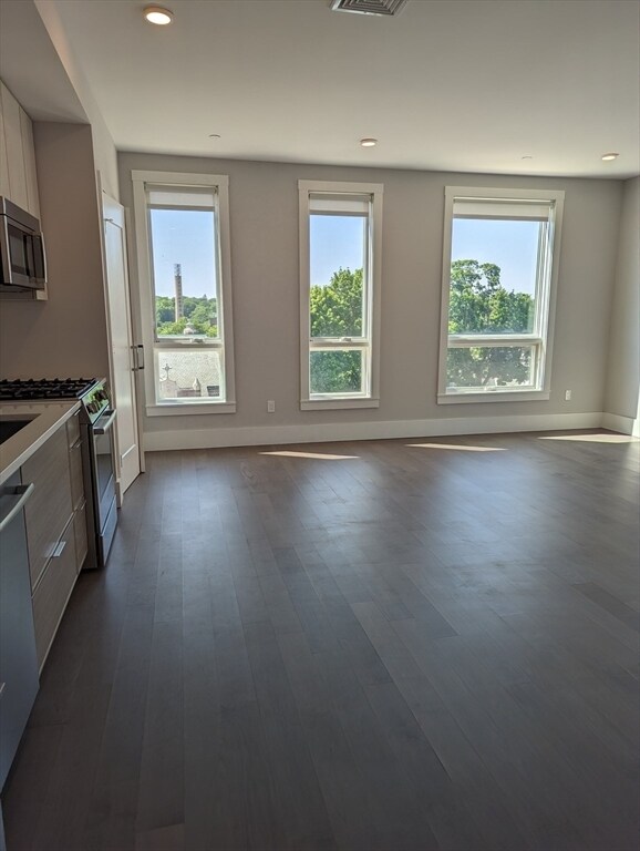 Photo - 3193 Washington St