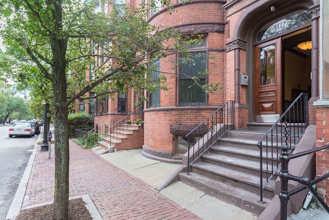 Photo - 127 St Botolph St Unit 8