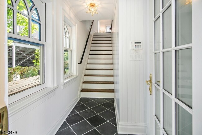 Photo - 113 Washington St Unit B