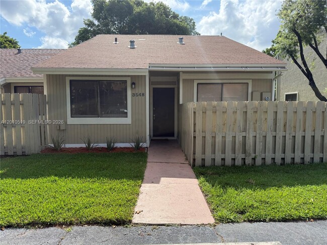 Building Photo - 3548 NW 111th Terrace
