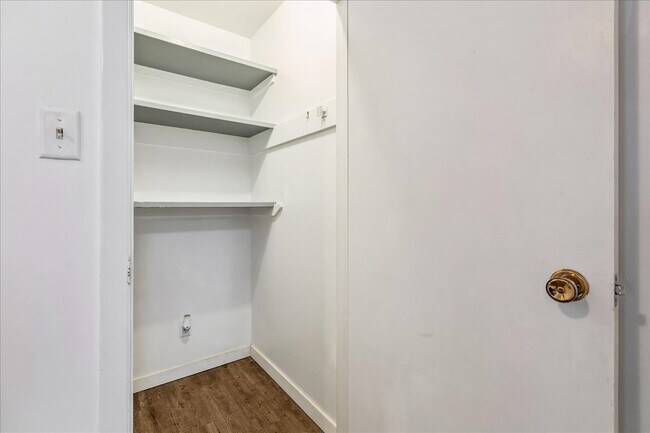 Photo - 6203-6122 122 Ave NW Unit 3