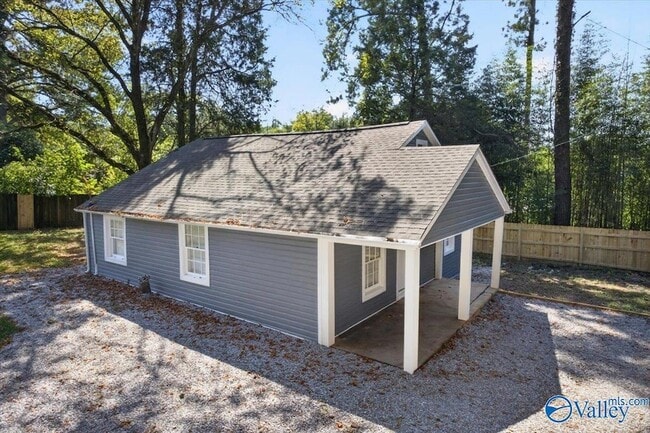 Photo - 2809 Garvin Rd NW