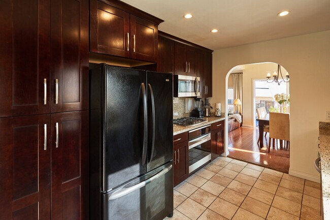 Photo - 817 10th St Unidad 206