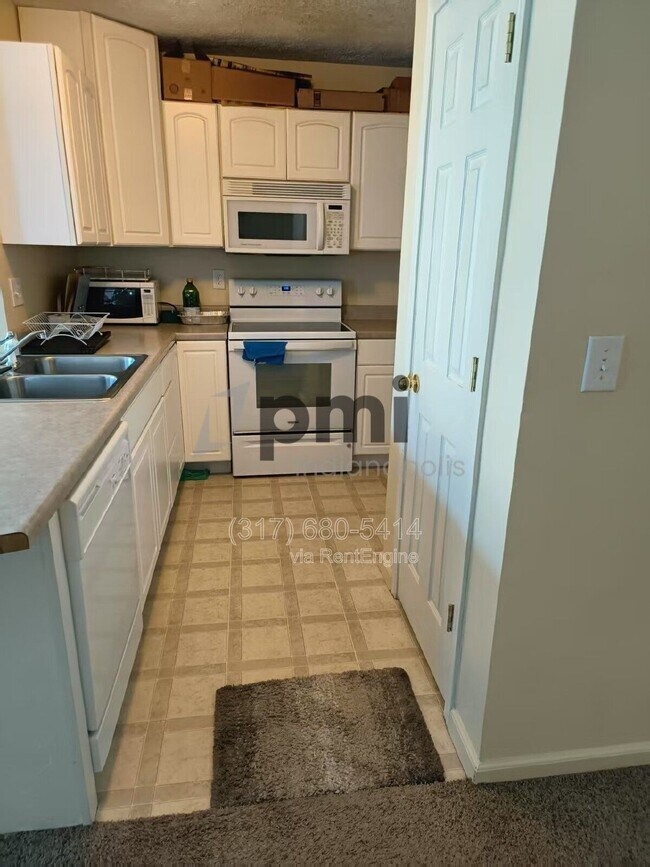 Photo - 2871 S Walnut Street Pike