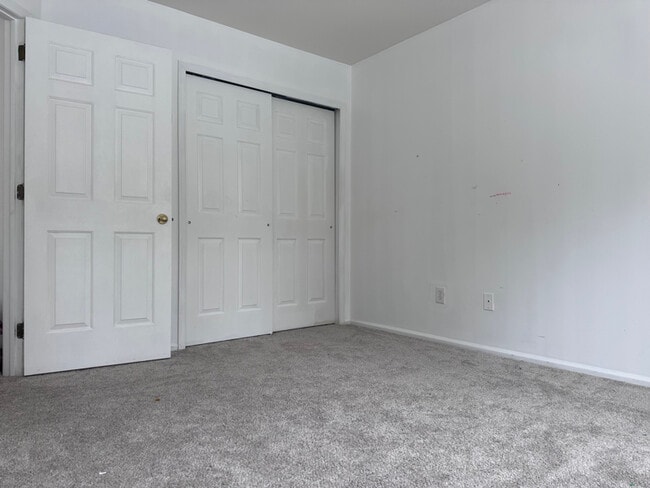 Photo - 403 Harvest Ln