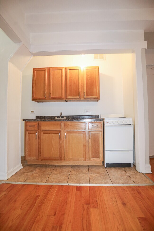 Photo - 7453 N Greenview Ave Unit #318