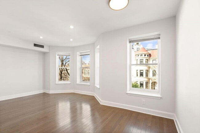 Photo - 1733 20th St NW Unit # 301