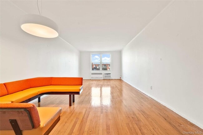 Photo - 66-01 Burns St Unit 4J