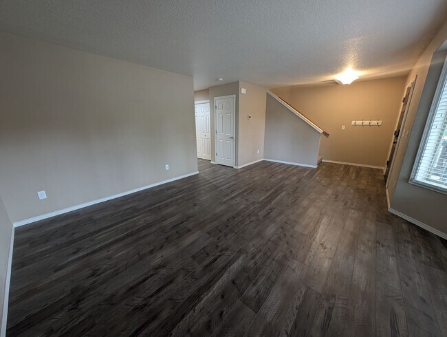Photo - 7302 Hayworth Ave NE